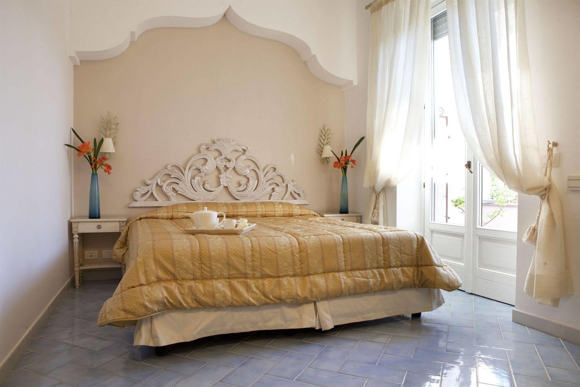 Hotel Boutique Casa Mariantonia 2*
